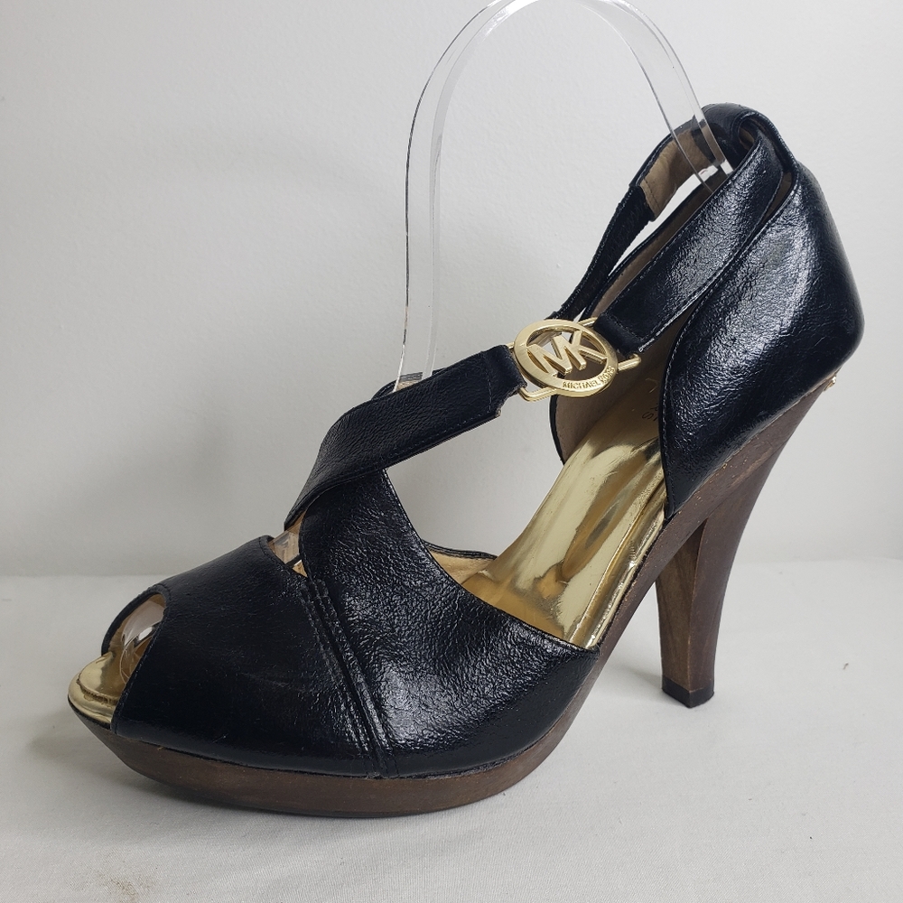 Reposhing -Michael Kors 8 Peep Toe Sling Back Wooden/Black Leather Heels